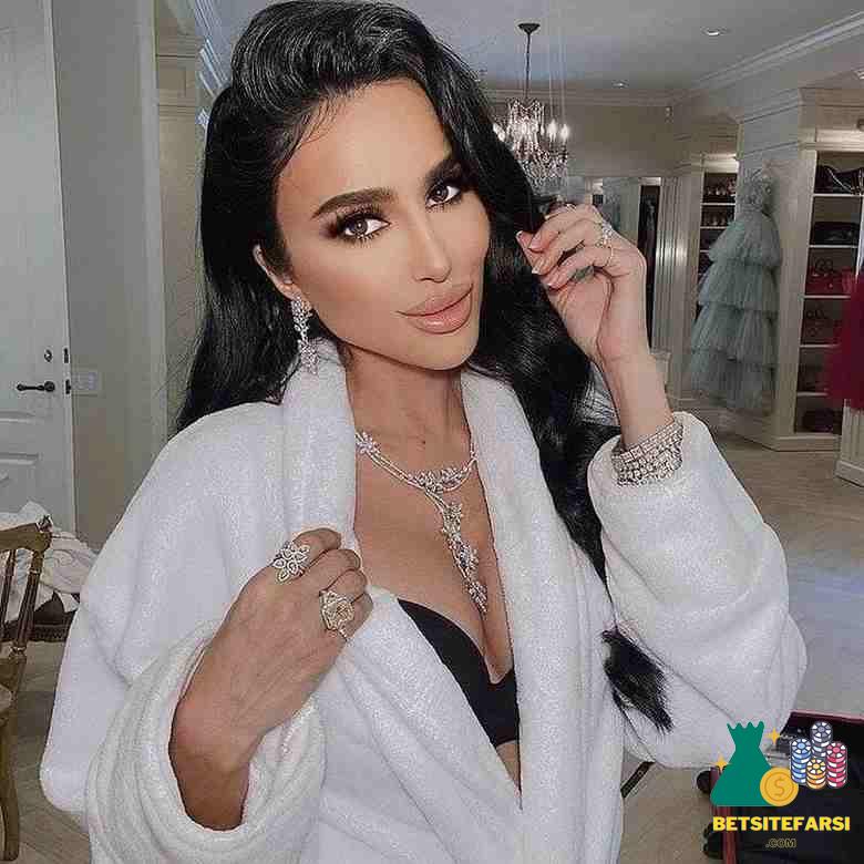 آیا این بلاگر باردار شده است؟